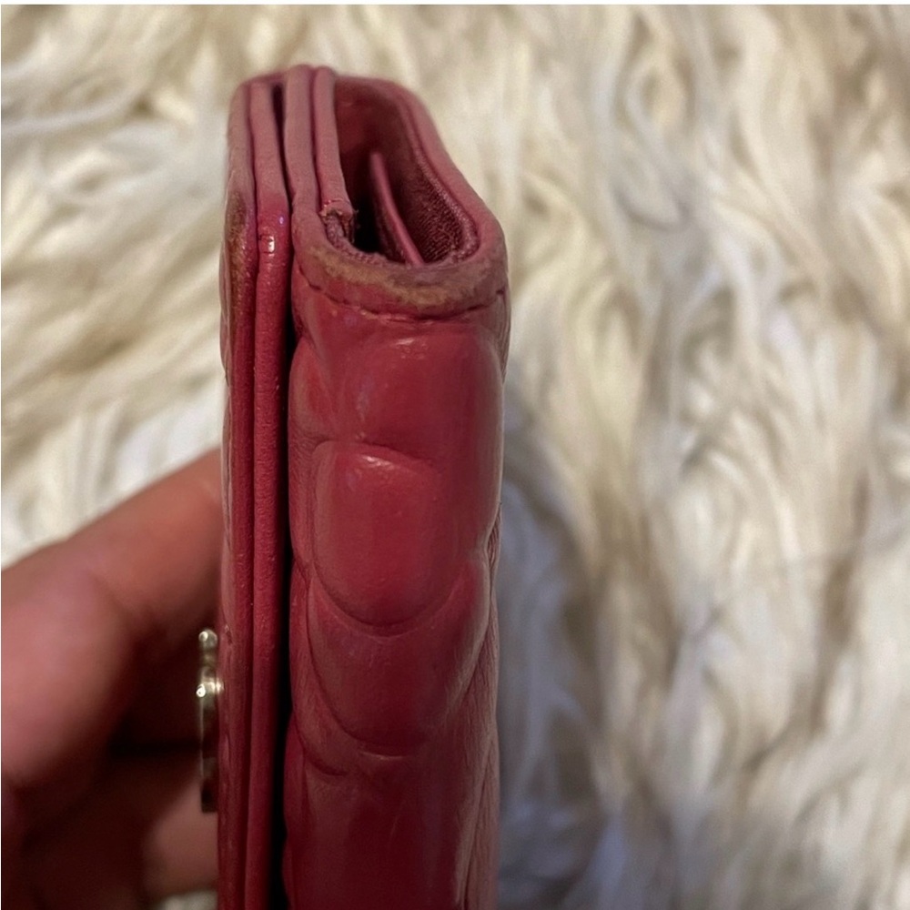 Chanel Quilted Camellia Key Holder - Picture 9 of 13